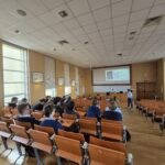 Uczniowie klasy 4A na zajęciach w Katedrze Inżynierii Biosystemów