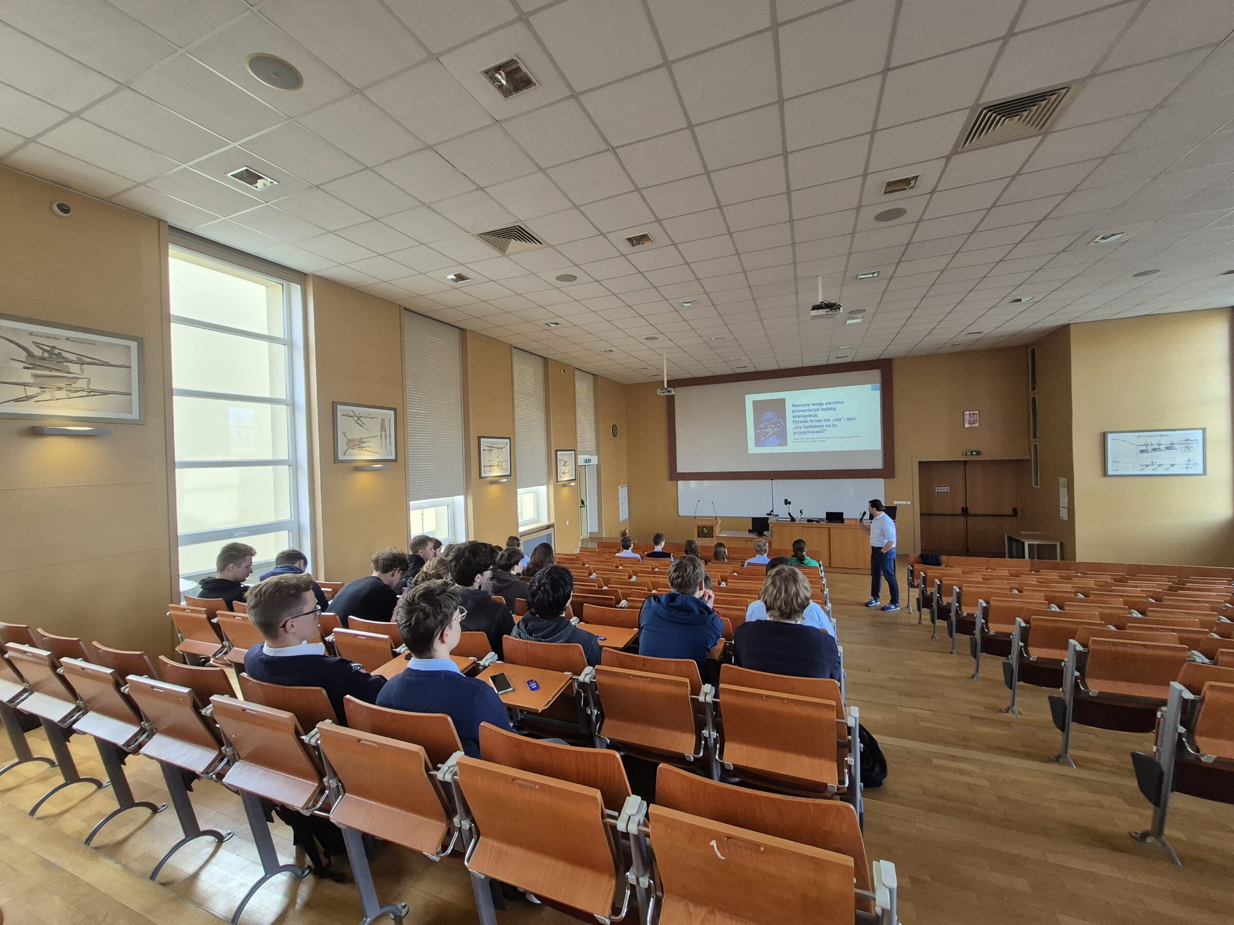 Uczniowie klasy 4A na zajęciach w Katedrze Inżynierii Biosystemów