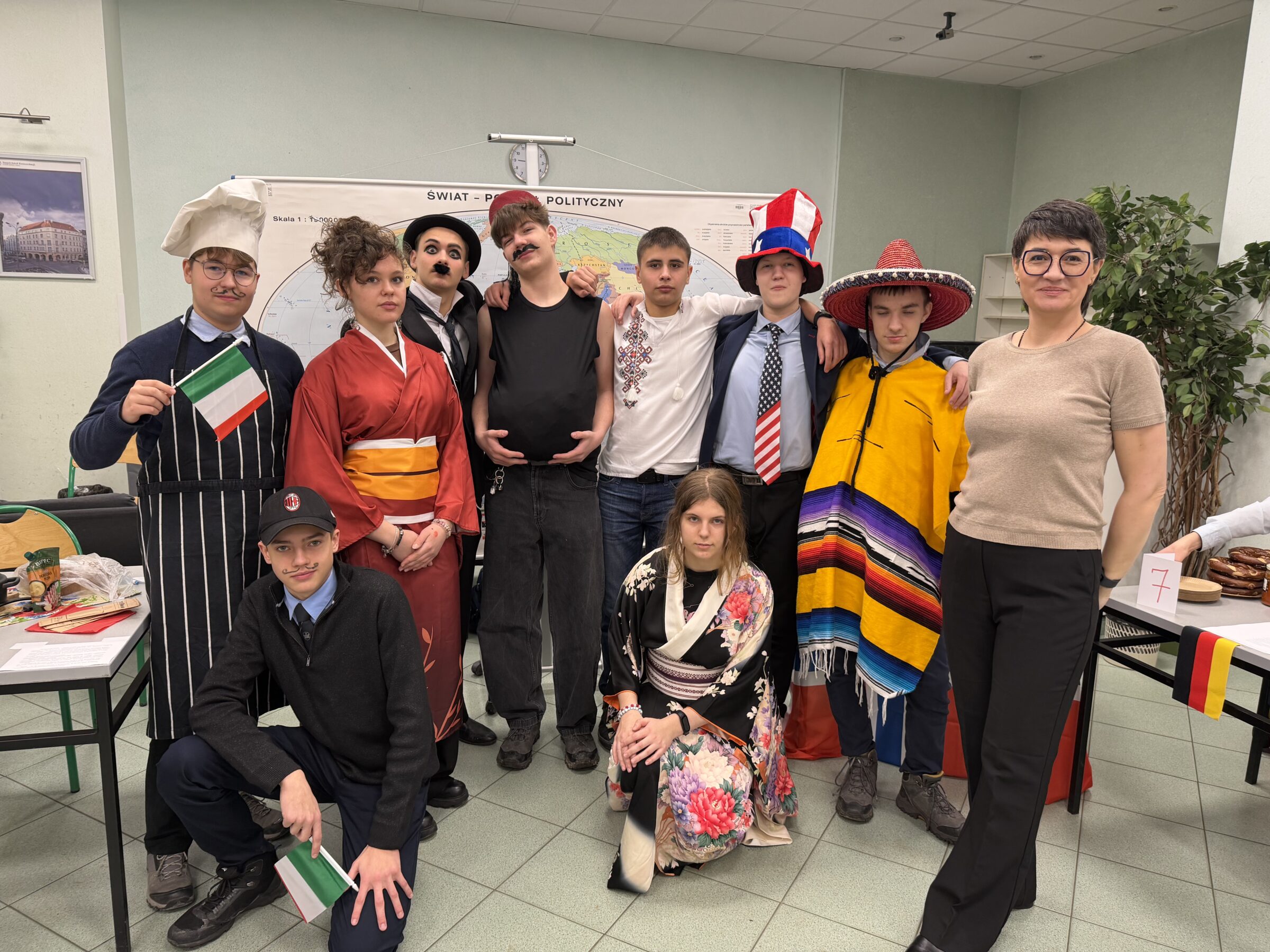 Dzień Języków Obcych w naszej szkole –  zaangażowanie klas dwujęzycznych