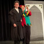 Kolejna wizyta klas dwujęzycznych w teatrze